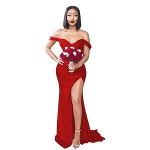 💃🏽Satin SEXY Gown💃🏽
